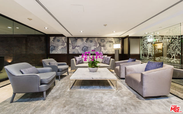 200 N Swall Drive, Beverly Hills CA: https://media.crmls.org/mediaz/855a3f26-81e3-4afd-ab43-24595b28ea84.jpg