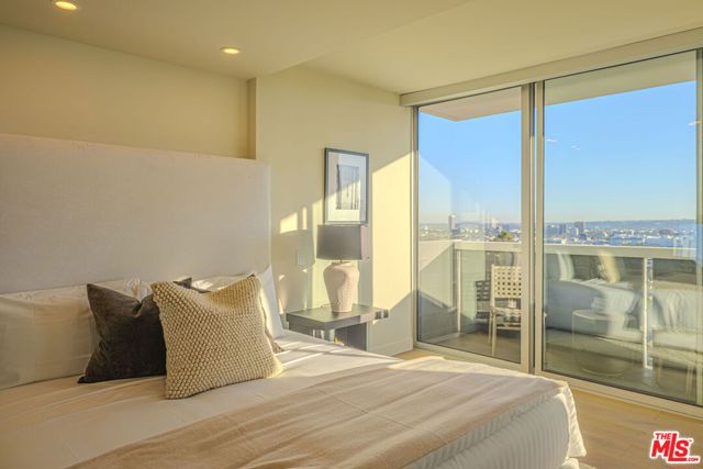8787 Shoreham Drive, West Hollywood CA: https://media.crmls.org/mediaz/855ccd49-0112-45d1-ac46-ca141b53b687.jpg