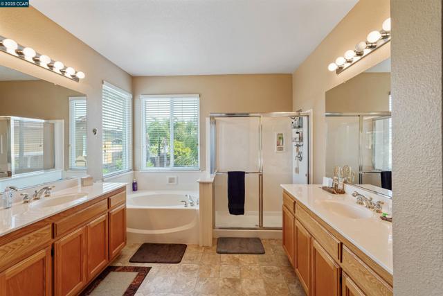 812 Westgate Drive, Vacaville CA: https://media.crmls.org/mediaz/855e9136-ed6b-4b68-bea0-030c221874c5.jpg