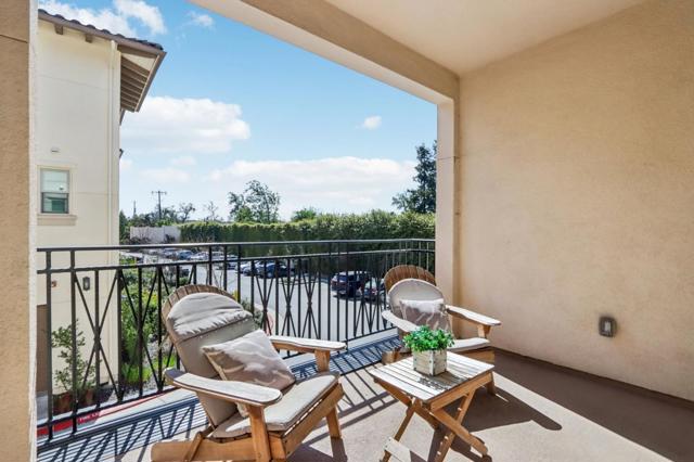 951 Arrowleaf Place, San Jose CA: https://media.crmls.org/mediaz/855f92a4-b648-4594-a580-6e3fe67e2f36.jpg