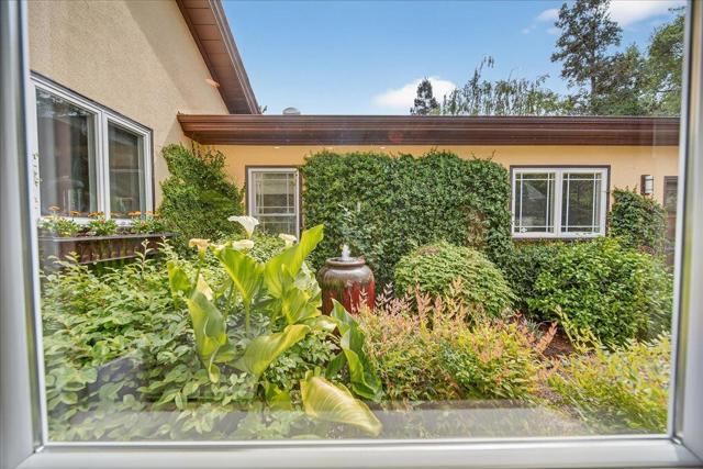16839 Frank Avenue, Los Gatos CA: https://media.crmls.org/mediaz/85609670-5f9d-4d60-ac1b-38323d42d34f.jpg