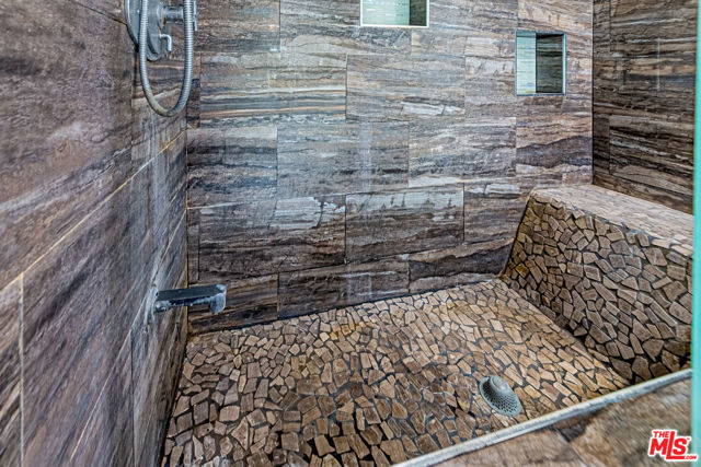 415 Townsquare Lane, Huntington Beach CA: https://media.crmls.org/mediaz/8560d66e-7960-4e9c-a28d-6b06b40a1f95.jpg