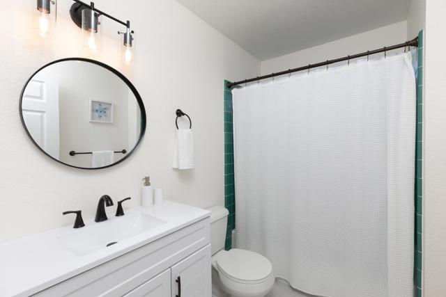 14892 Blue Oak Place, Salinas CA: https://media.crmls.org/mediaz/8560d811-dadd-4485-ba79-0ad13adee36e.jpg