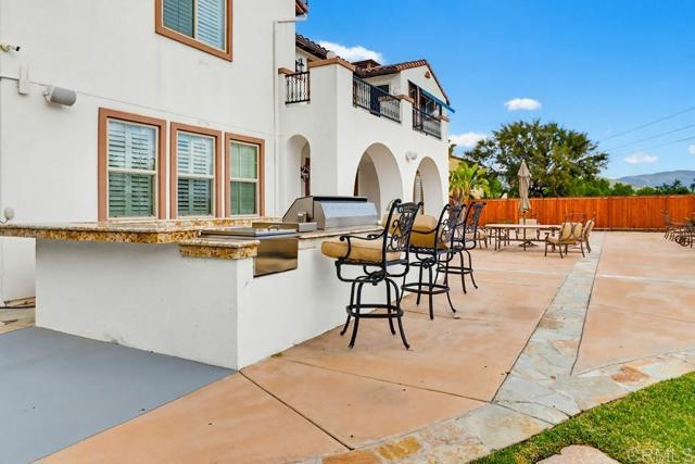 Detail Gallery Image 14 of 32 For 2932 Ranch Gate Rd, Chula Vista,  CA 91914 - 5 Beds | 5 Baths