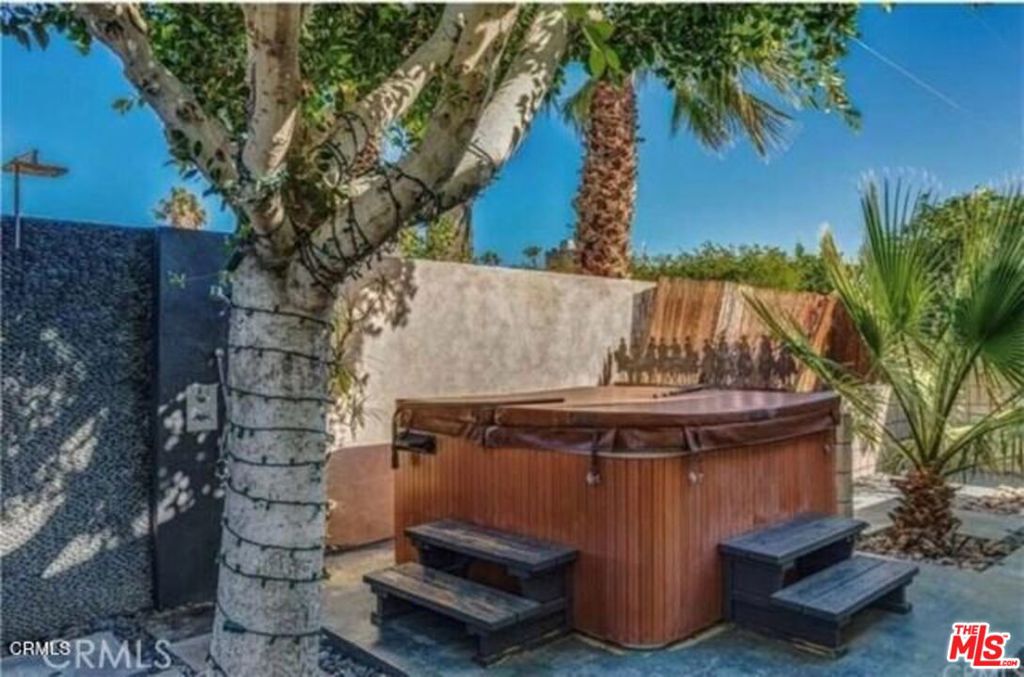 MLS #25589459 image #16