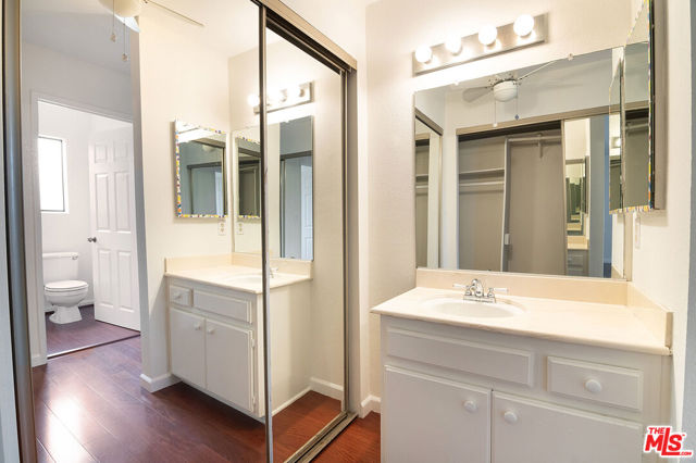 3544 S Centinela Avenue, Los Angeles CA: https://media.crmls.org/mediaz/856361e0-9917-4364-9cea-3f3ef2080cfc.jpg