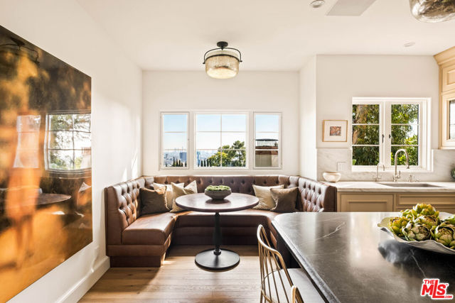 7020 La Presa Drive, Los Angeles CA: https://media.crmls.org/mediaz/8564f3d9-55ab-4488-b1ce-3ae8d3a923b1.jpg