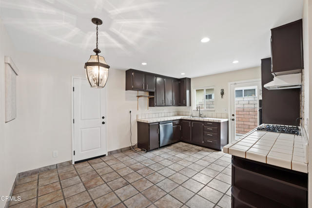 Detail Gallery Image 7 of 22 For 6340 Ralston St, Ventura,  CA 93003 - 4 Beds | 2 Baths