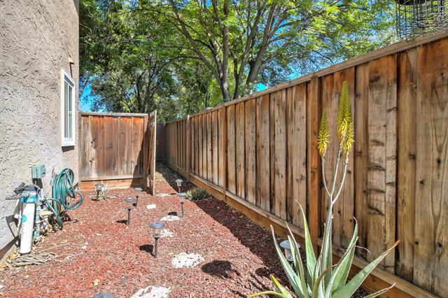 2128 Canoas Garden Avenue, San Jose CA: https://media.crmls.org/mediaz/856629f7-13bf-498d-b5f7-19eabb303034.jpg