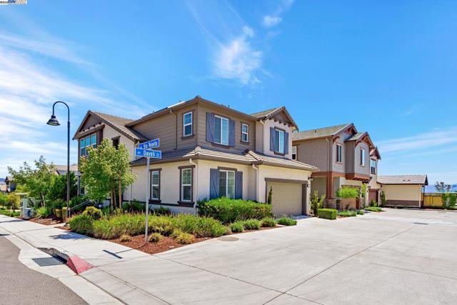 2002 Davoli Ct, San Ramon CA: https://media.crmls.org/mediaz/8566c4c6-1541-427f-9955-853d00de7601.jpg