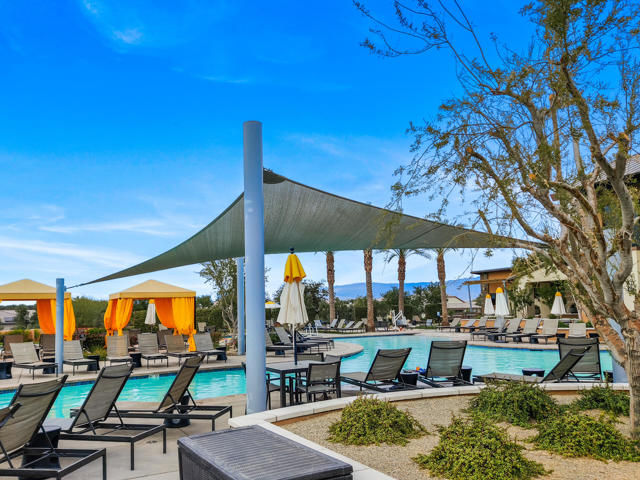 50565 Monterey Canyon Drive, Indio CA: https://media.crmls.org/mediaz/8566d1f4-8c05-401b-96cf-9860a09788d4.jpg