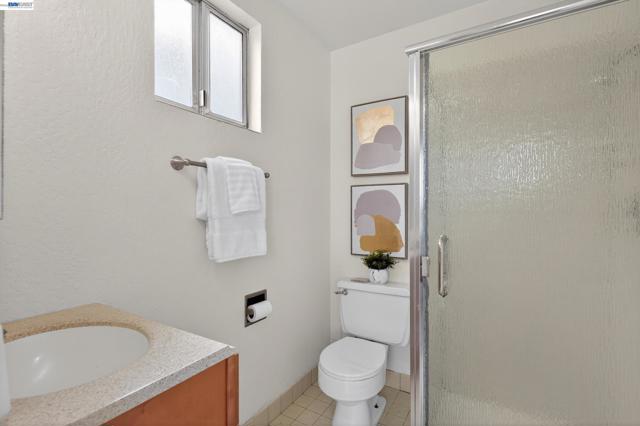 Image 21 of 32 For 15753 Via Sonata