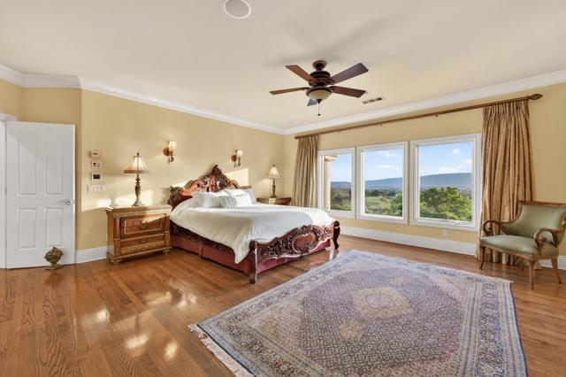 9540 Via Del Oro, Gilroy CA: https://media.crmls.org/mediaz/8567a171-2927-4f1e-a5bb-857c3cd43f4b.jpg