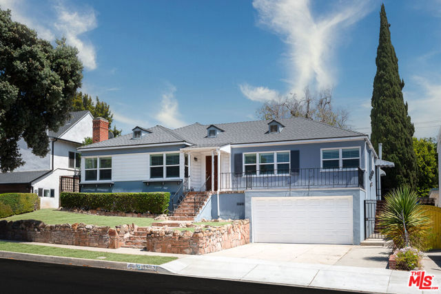 5572 Bradna Drive, Los Angeles CA: https://media.crmls.org/mediaz/8567db73-72c9-480a-9964-0b3ed26835d5.jpg