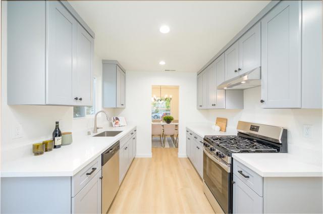 1064 15th Avenue, Redwood City CA: https://media.crmls.org/mediaz/85697485-8a73-4a0c-a09d-43119686e8a5.jpg