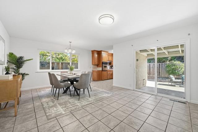 1451 Tyler Park Way, Mountain View CA: https://media.crmls.org/mediaz/856acc9a-d1d3-43d0-be4b-a0bd8c85e090.jpg