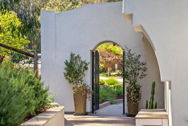 105 Zanzibar Drive, Aptos CA: https://media.crmls.org/mediaz/856b3027-57ce-40e0-a47f-ad6cf731fa18.jpg