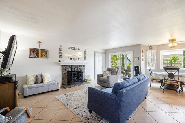 800 Calle Higuera, Camarillo CA: https://media.crmls.org/mediaz/856b937e-a238-416f-9807-12cf3c666ef9.jpg