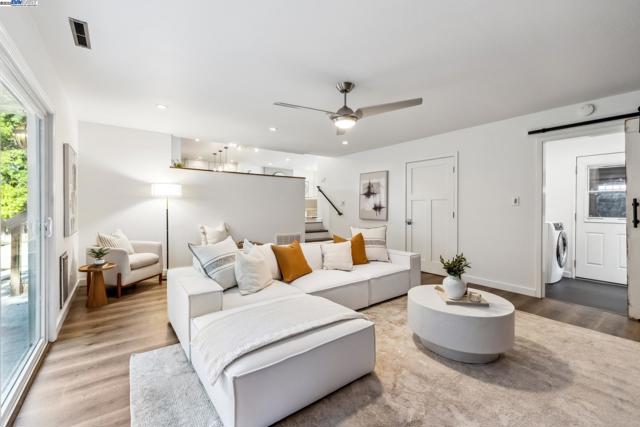3134 Terry Ct, Castro Valley CA: https://media.crmls.org/mediaz/856d04d7-415a-4862-9ebe-43d0436aaab2.jpg