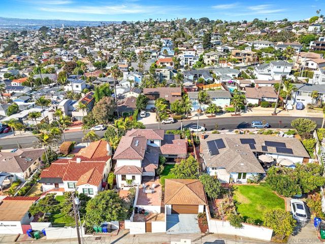 4427 Osprey St, San Diego CA: https://media.crmls.org/mediaz/856d481d-6ac3-42c8-9a49-9e065ef7102f.jpg