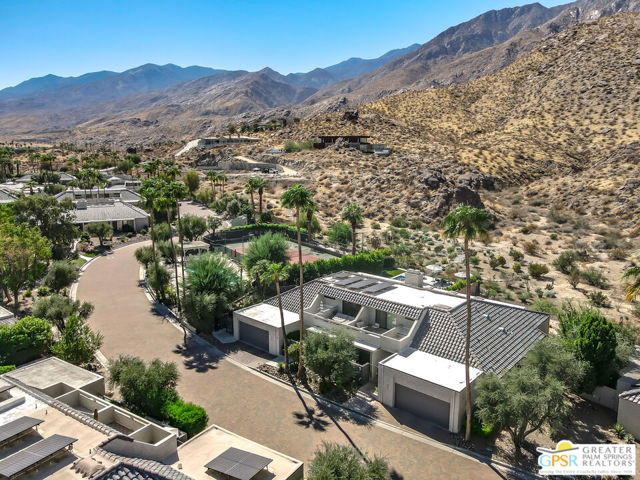 120 E Perlita Circle, Palm Springs, CA 92264