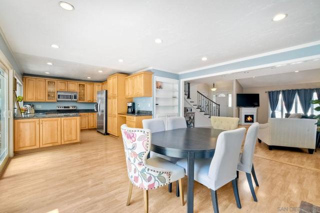 17521 Hada Dr, San Diego CA: https://media.crmls.org/mediaz/856f1006-acd6-49d3-8a9f-64018fd4914e.jpg