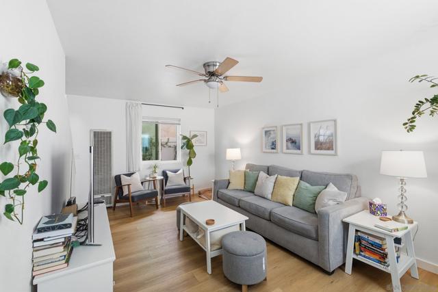 248 Orange Avenue, Coronado CA: https://media.crmls.org/mediaz/856f1c2b-c702-44f0-a0f7-3bf450bb462b.jpg