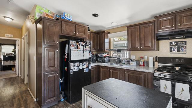 Detail Gallery Image 1 of 1 For 402 63rd St #21,  San Diego,  CA 92114 - 2 Beds | 2 Baths