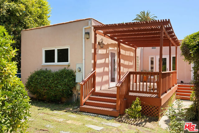 1541 Cardiff Avenue, Los Angeles CA: https://media.crmls.org/mediaz/856f7cd9-7ca5-479f-8933-b134a813da15.jpg