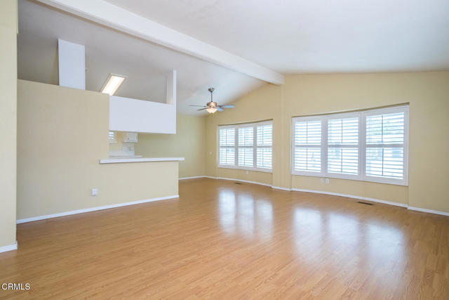 Detail Gallery Image 7 of 48 For 1215 Anchors Way Dr #124,  Ventura,  CA 93001 - 3 Beds | 2 Baths