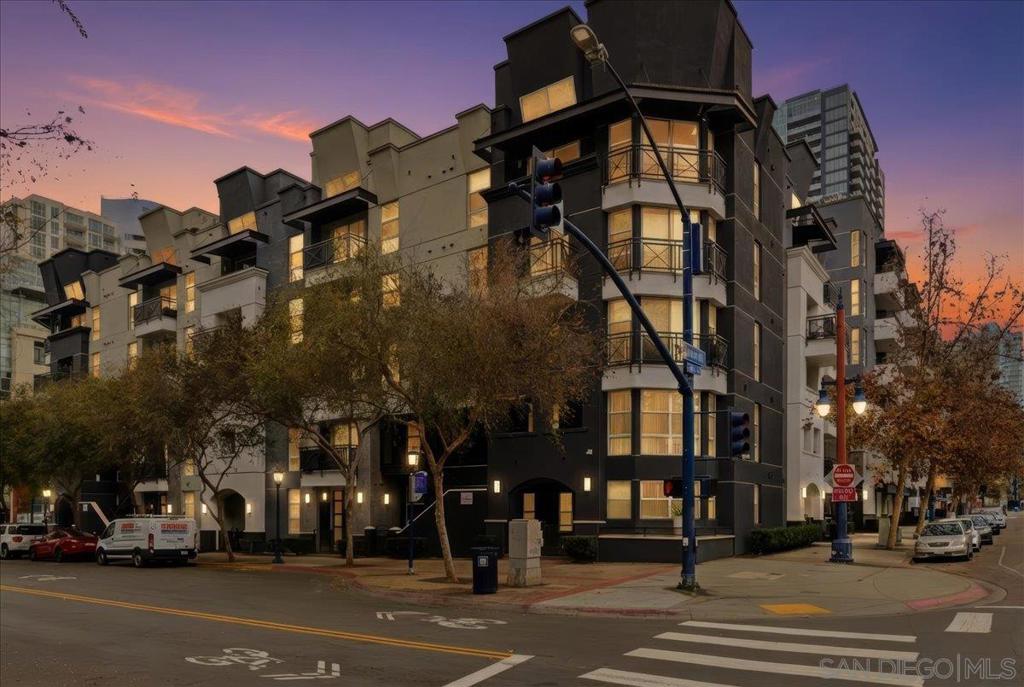 525 11th Avenue - photo 2