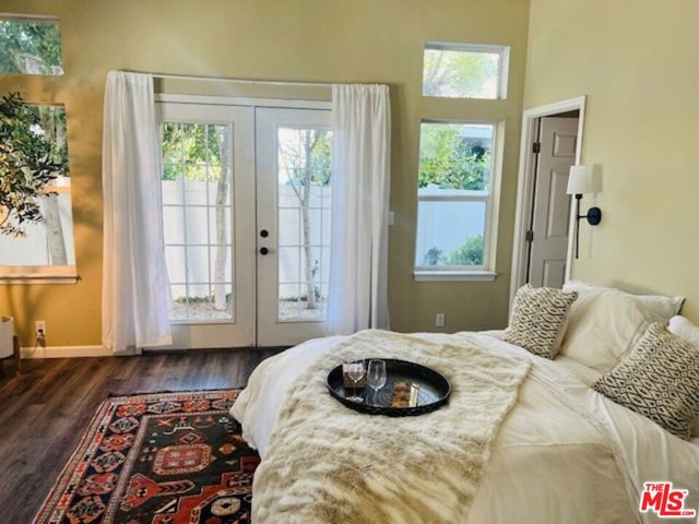 121 Navajo Lane, Topanga CA: https://media.crmls.org/mediaz/857026d1-8b47-47d8-9d1e-db004bf5e9f3.jpg