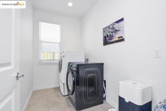 5424 Nimis Way, Antioch CA: https://media.crmls.org/mediaz/8570d91c-2af7-428f-b0e5-96dc70543656.jpg