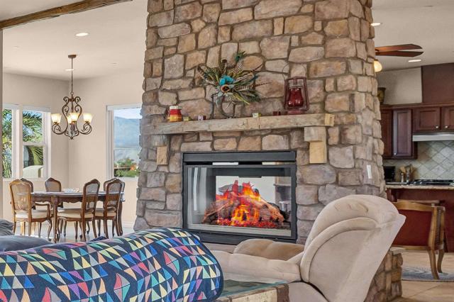 341 Ocotillo Cir, Borrego Springs CA: https://media.crmls.org/mediaz/8570f8a0-2219-4629-a26f-b0224b13a5eb.jpg