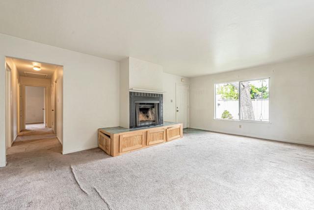 1684 Foxworthy Avenue, San Jose CA: https://media.crmls.org/mediaz/8570fb63-0b69-4432-b479-424c400f63cd.jpg