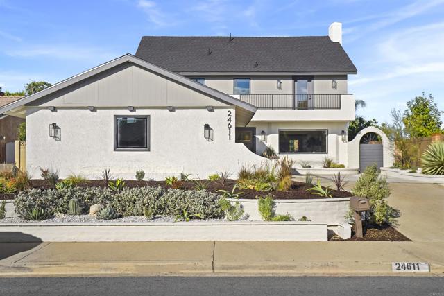 Detail Gallery Image 2 of 34 For 24611 Spadra Ln, Mission Viejo,  CA 92691 - 3 Beds | 4 Baths