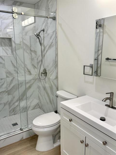 Detail Gallery Image 7 of 10 For 1235 N Brand Bld #3,  Glendale,  CA 91202 - 1 Beds | 1 Baths