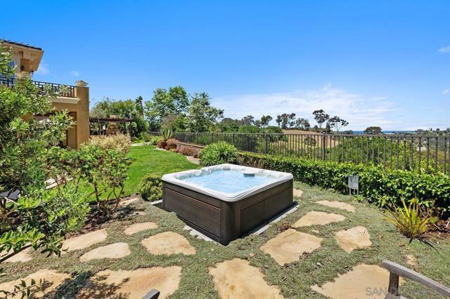 1460 Lauren Court, Encinitas CA: https://media.crmls.org/mediaz/8573bfde-a9db-4316-9973-768327aaa95d.jpg