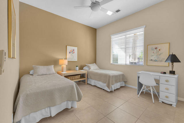 29 Calle La Reina, Rancho Mirage CA: https://media.crmls.org/mediaz/8573c149-7ed4-4995-8557-938617024284.jpg