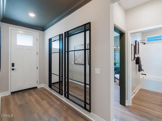 Detail Gallery Image 2 of 23 For 204 Citron Ave, Piru,  CA 93040 - 3 Beds | 3 Baths