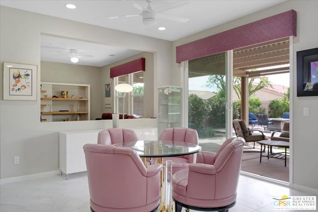 74121 Kingston Court, Palm Desert CA: https://media.crmls.org/mediaz/8574dcfb-3550-4f56-b73c-72dccd005975.jpg