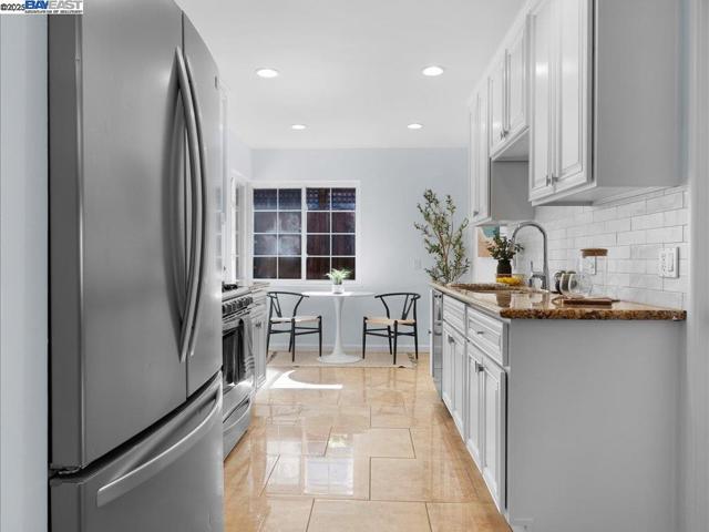 2457 San Carlos Ave, Castro Valley CA: https://media.crmls.org/mediaz/857501b0-4ac1-4604-85c6-368b584d7694.jpg