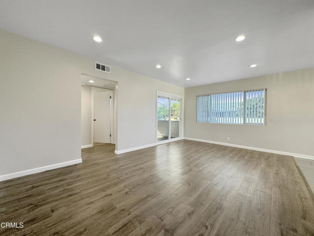 Detail Gallery Image 5 of 13 For 605 N Los Robles Ave #4,  Pasadena,  CA 91101 - 1 Beds | 1 Baths