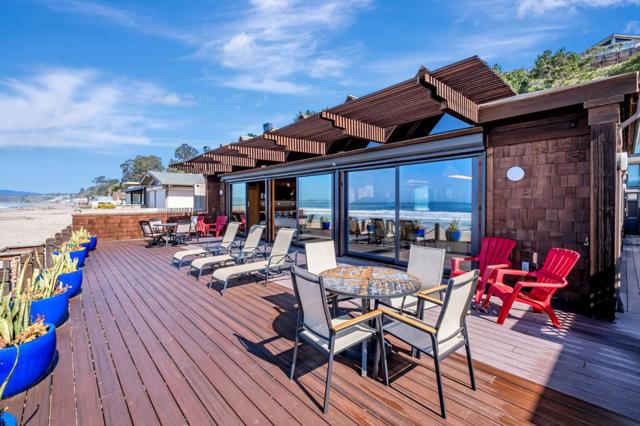 547 Beach Drive, Aptos CA: https://media.crmls.org/mediaz/8575b81a-6d55-44df-9436-6fd1852efc59.jpg