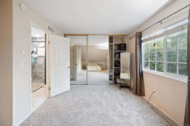 2714 Crownridge Ln, Spring Valley CA: https://media.crmls.org/mediaz/8575d4e3-7343-4763-a3d8-441c91a974ae.jpg