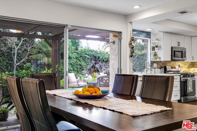 16424 Bubbling View Circle, Cerritos CA: https://media.crmls.org/mediaz/85769055-3c90-4872-b723-86136e4abc2f.jpg