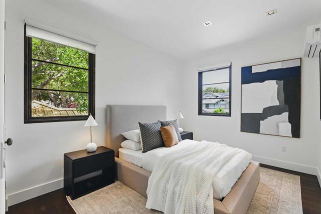 642 Middlefield Road, Palo Alto CA: https://media.crmls.org/mediaz/8576d374-e9bb-422e-91d0-978474490c70.jpg