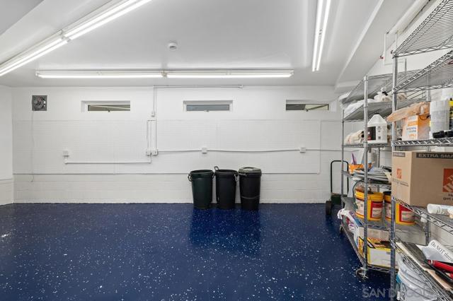 Image 37 of 50 For 25 Green Turtle Rd