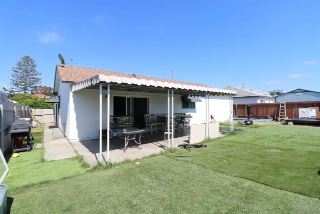 1252 Fourth Ave, Chula Vista CA: https://media.crmls.org/mediaz/85787074-5786-4525-af2b-868e512503bd.jpg