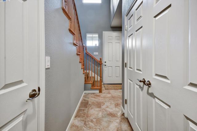 761 Batista Dr, San Jose CA: https://media.crmls.org/mediaz/85791df9-4ee6-4749-bee8-49c21c89926c.jpg